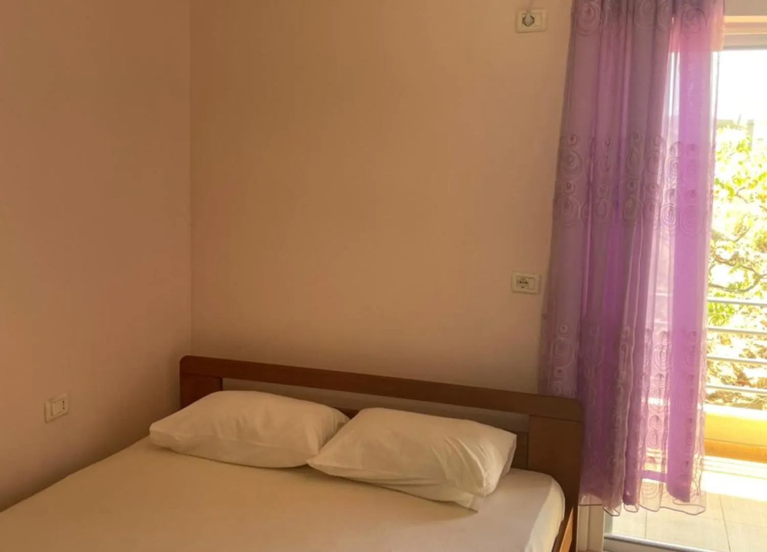 Bleta Rooms Saranda