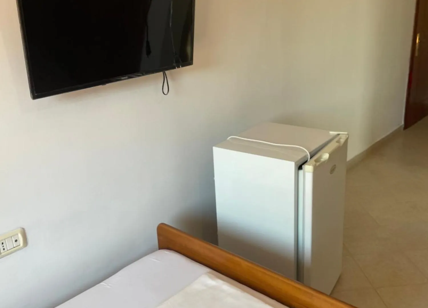 Bleta Rooms Sarande 0*,  Albania