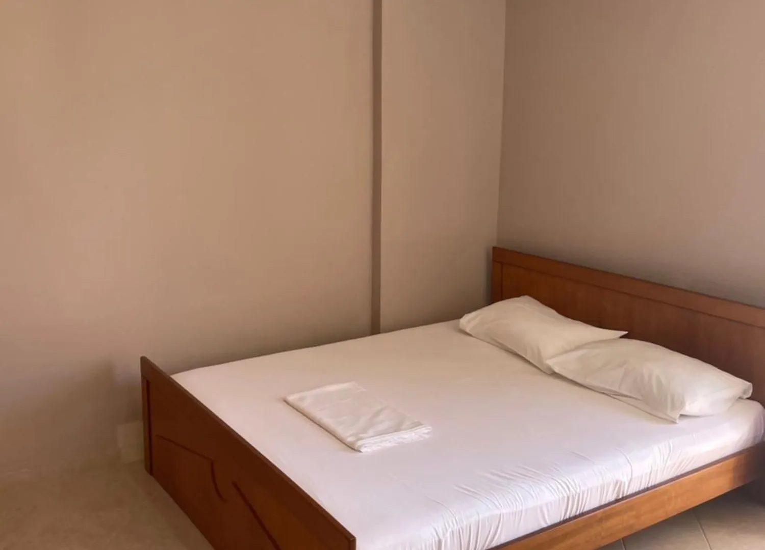 Bleta Rooms Sarande Guest house