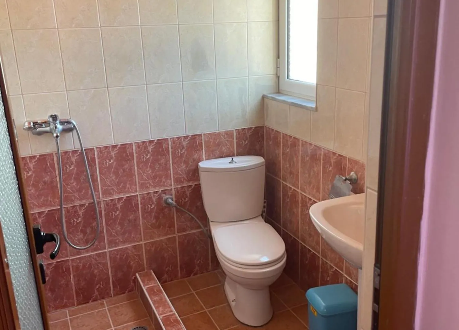 Bleta Rooms Sarande