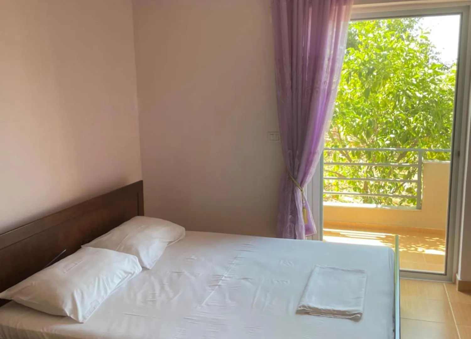 Bleta Rooms Sarande 0*,  Albania