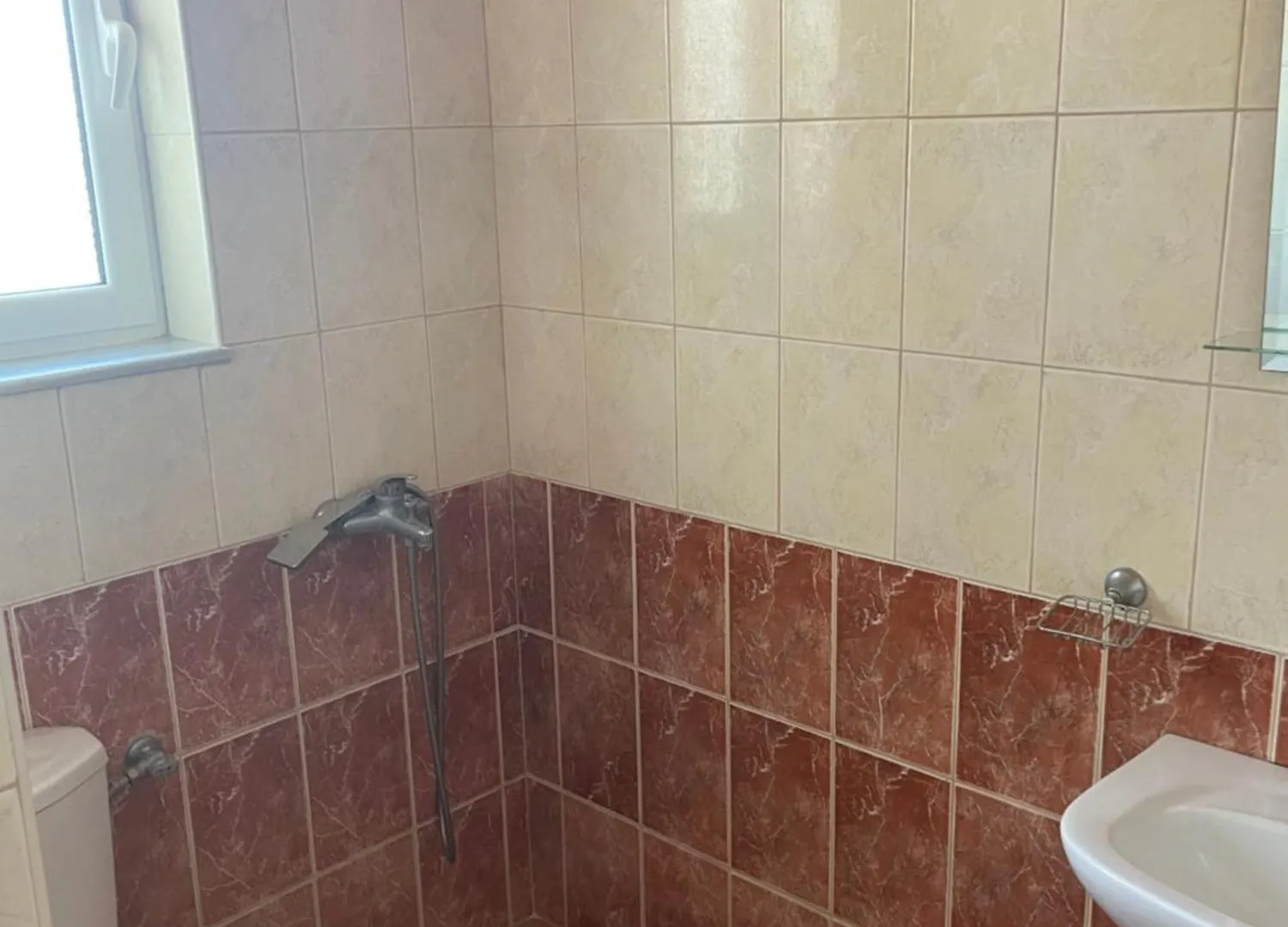 Bleta Rooms Sarande Guest house