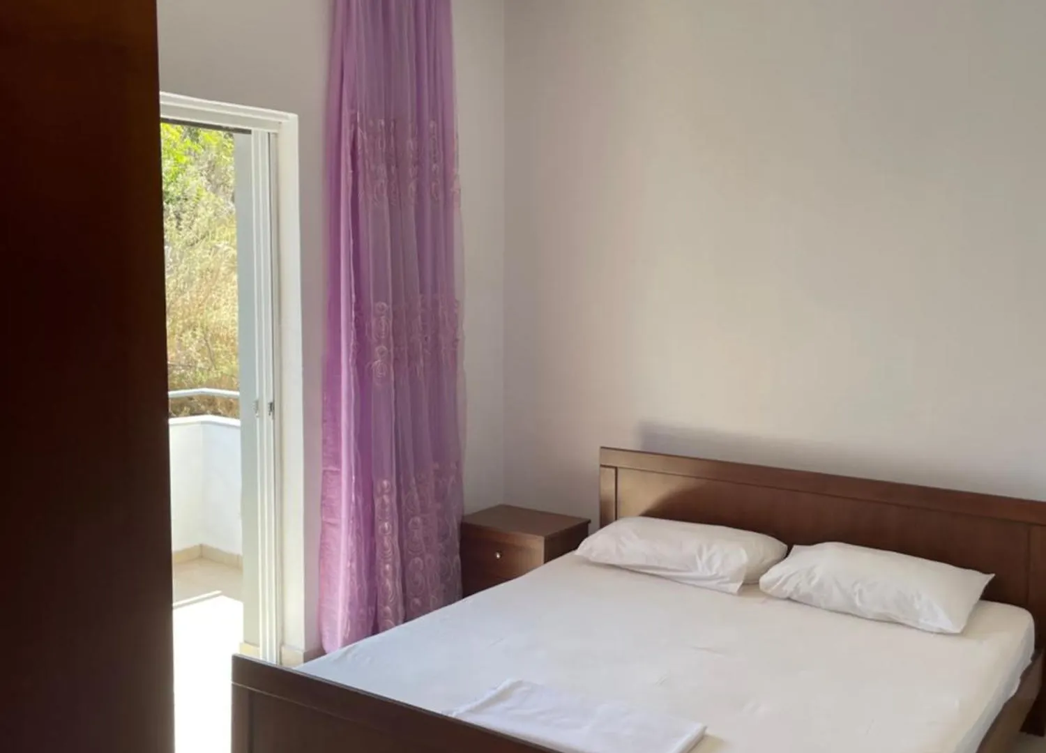 Bleta Rooms Sarande Guest house