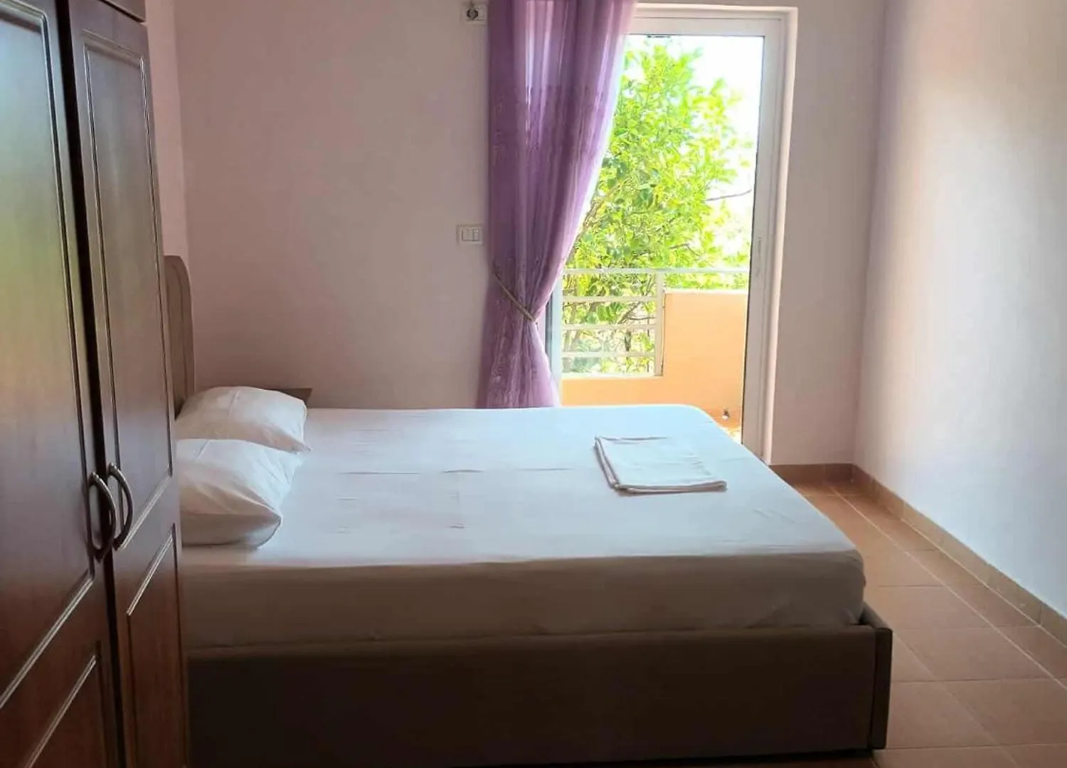 Bleta Rooms Sarande 0*,