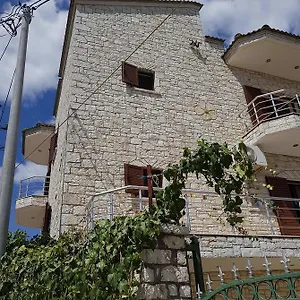 3* Maison d'hôtes Eglent's Tourist House